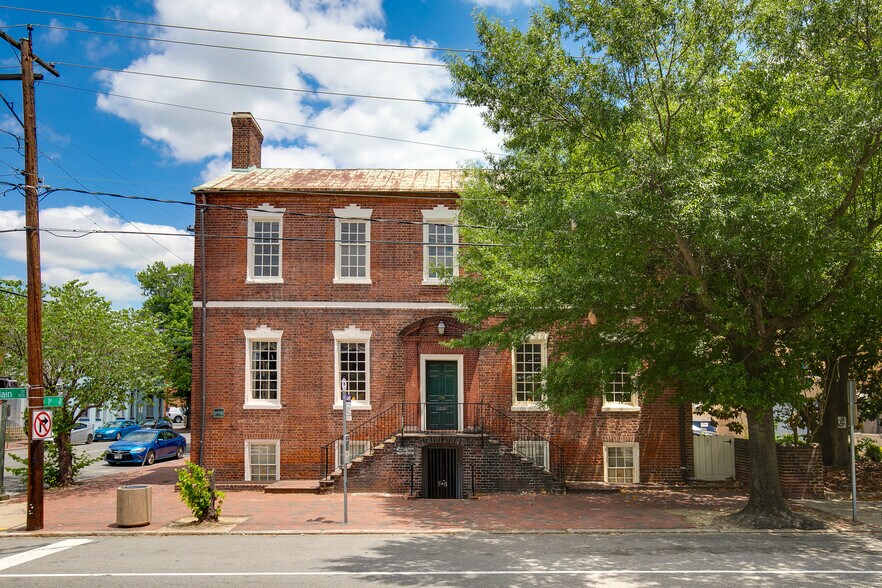 More Photos Of 100 E Main St, Richmond Office For Sale