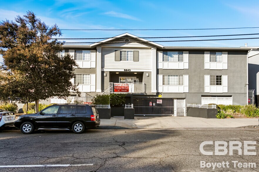 More Photos Of 6643 Haskell Ave, Van Nuys Apartments For Sale