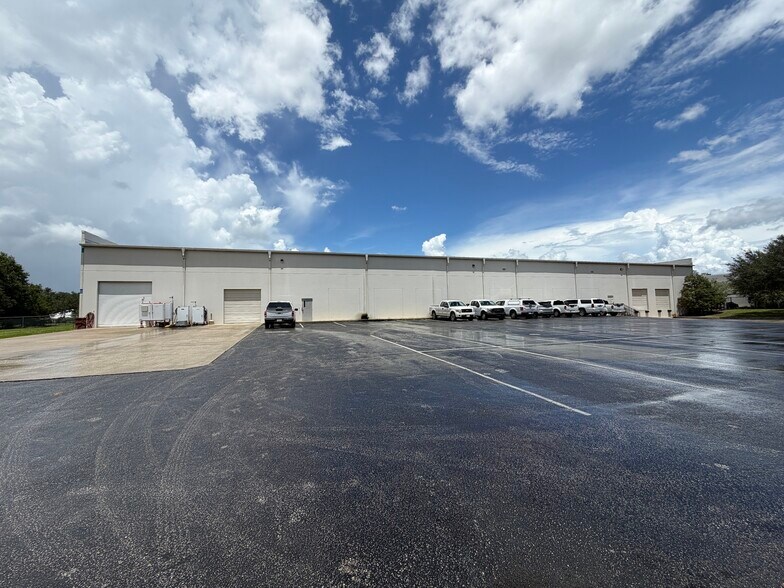More Photos Of 4245 S Pipkin Rd, Lakeland Warehouse For Sale