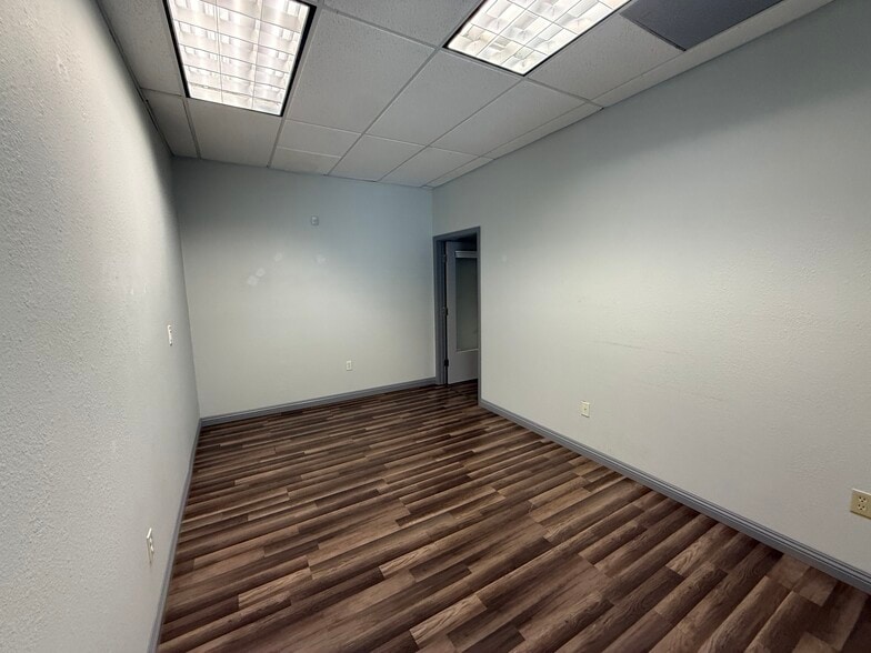 More Photos Of 1415 Victor Ave, Redding Office For Lease