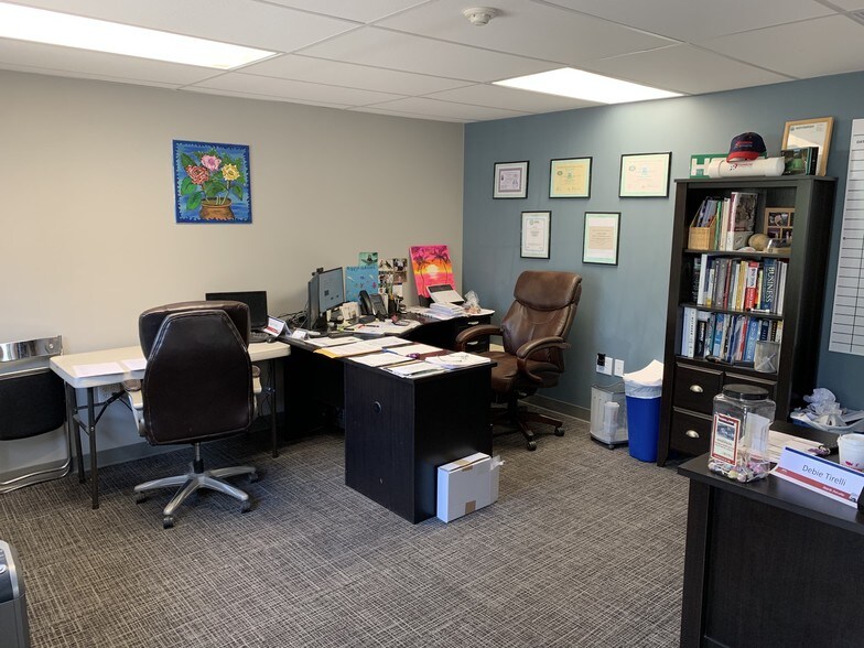 More Photos Of 1314 E Elizabeth Ave, Linden Light Distribution For Sale