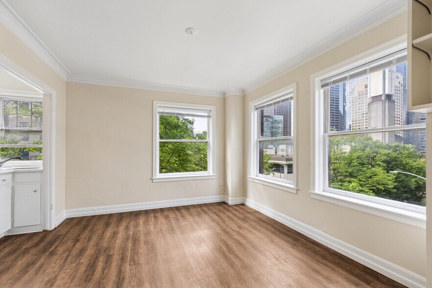 More Photos Of 1110 8th Ave, Seattle Apartments For Sale