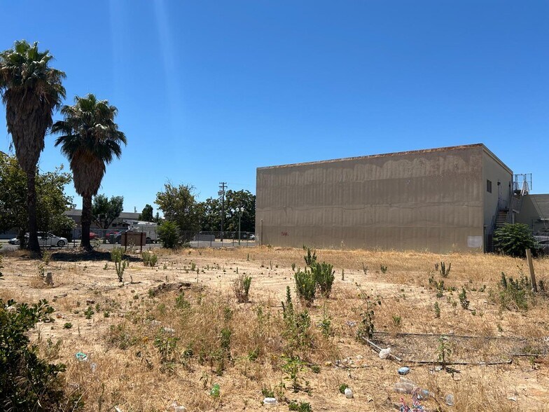 More Photos Of 309 N Center St, Turlock Land For Sale