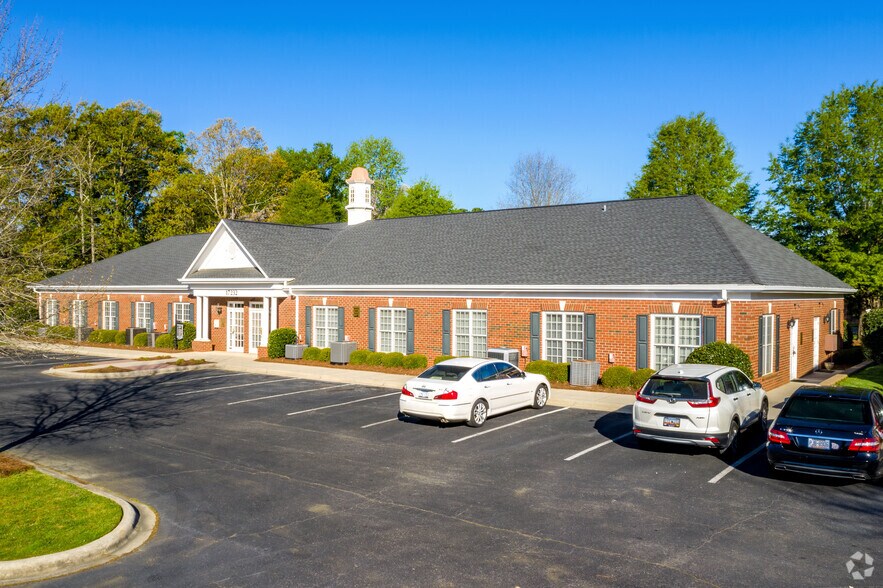 Primary Photo Of 17232 Lancaster Hwy, Charlotte Medical For Sale