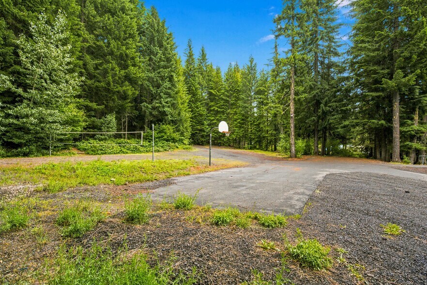 More Photos Of 93732 US-26, Government Camp Lodge Meeting Hall For Sale