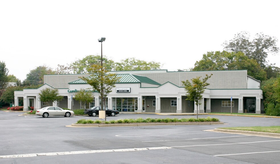 More Photos Of 230-254 E Garrison Blvd, Gastonia Storefront For Lease