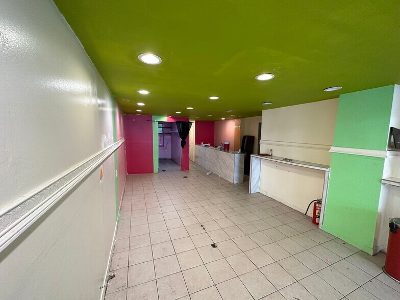 More Photos Of 218 E 116th St, New York Apartments For Lease