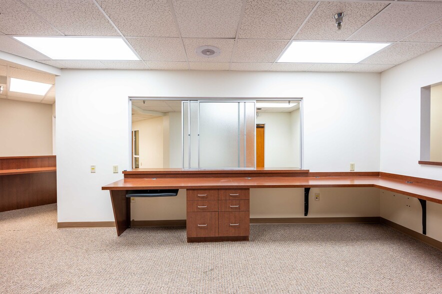 More Photos Of 6719 Gall Blvd, Zephyrhills Medical For Sale