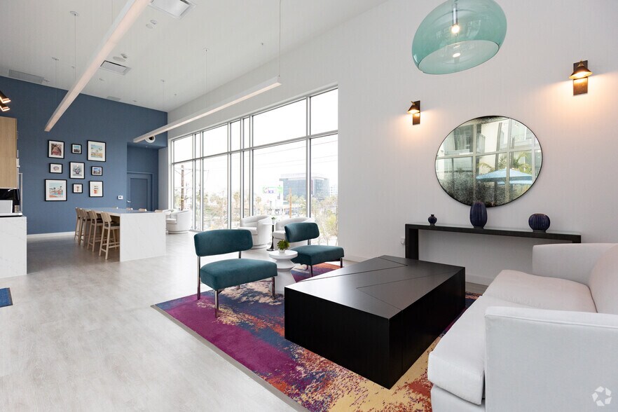 More Photos Of 11311 Chandler Blvd, North Hollywood Apartments For Lease