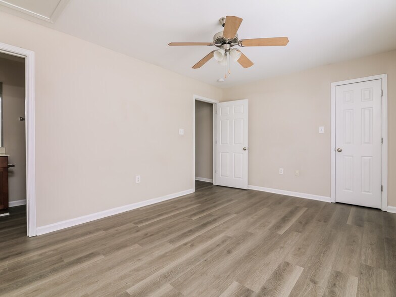 More Photos Of 15-103 Wolf Creek Ln, Lillington Apartments For Sale