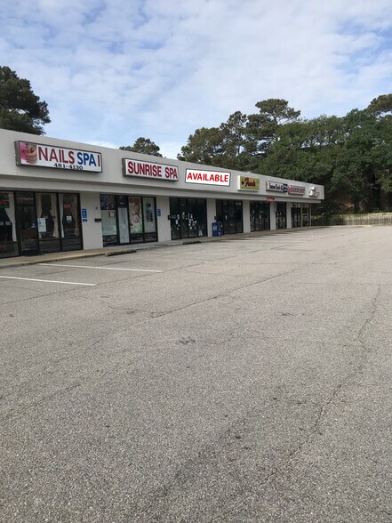 Primary Photo Of 3025-3053 Shore Dr, Virginia Beach Unknown For Lease