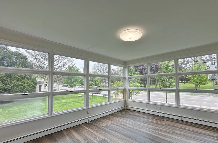 More Photos Of 32440 Franklin Rd, Franklin Office For Sale