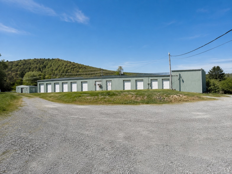 More Photos Of 7350 Old Hwy 421 hwy, Deep Gap Self Storage For Sale