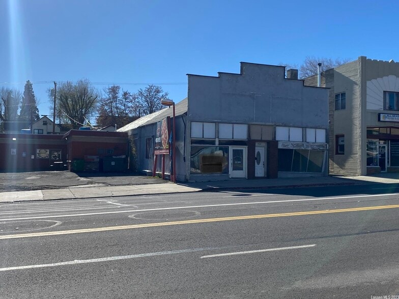 Primary Photo Of 924-926 Main St, Susanville Freestanding For Sale