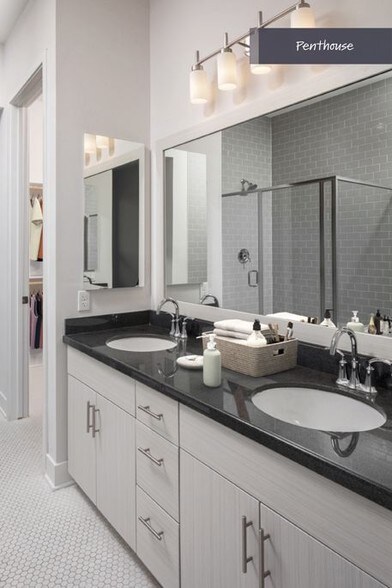 More Photos Of 7350 E Stetson Dr, Scottsdale Apartments For Lease