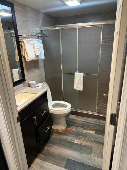 More Photos Of 3140 Kaylor Park dr, Harrisonburg Hotel For Sale