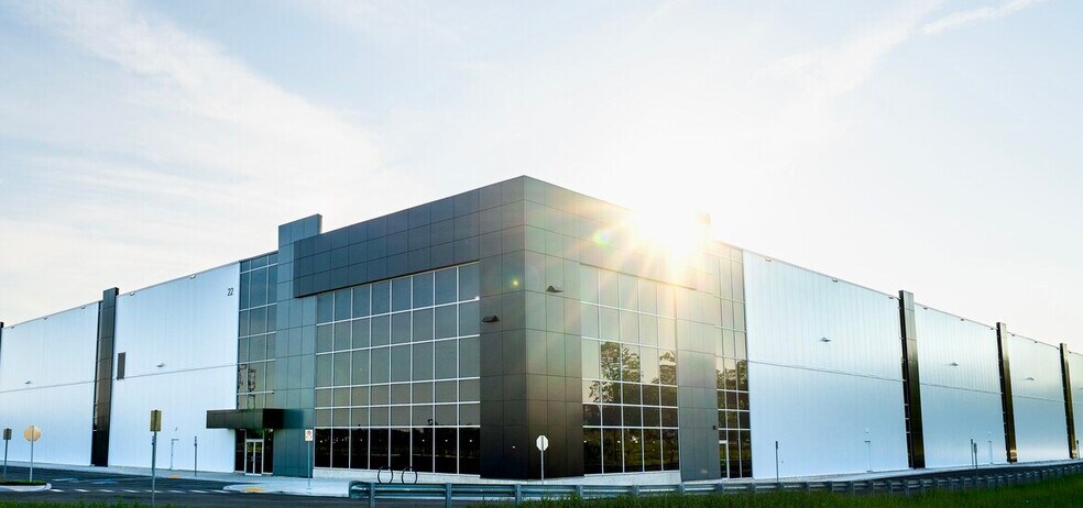 Primary Photo Of 22 Medicorum Pl, Hamilton Distribution For Lease