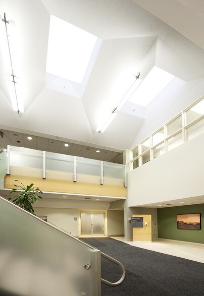 More Photos Of 415 Legget Dr, Ottawa Industrial For Sale