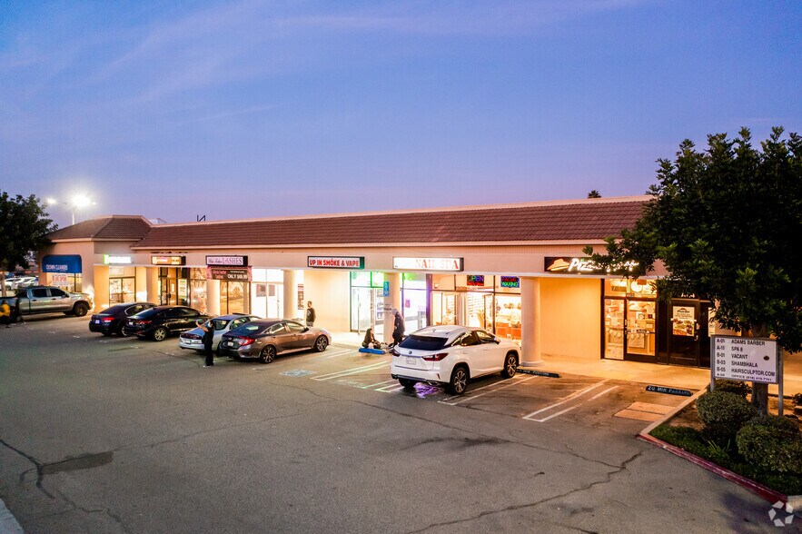 More Photos Of 2750 Harbor Blvd, Costa Mesa General Retail For Lease