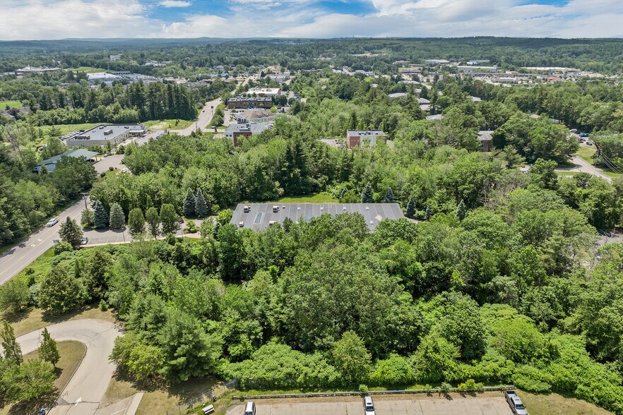 More Photos Of 18 Tsienneto Rd, Derry Industrial For Sale