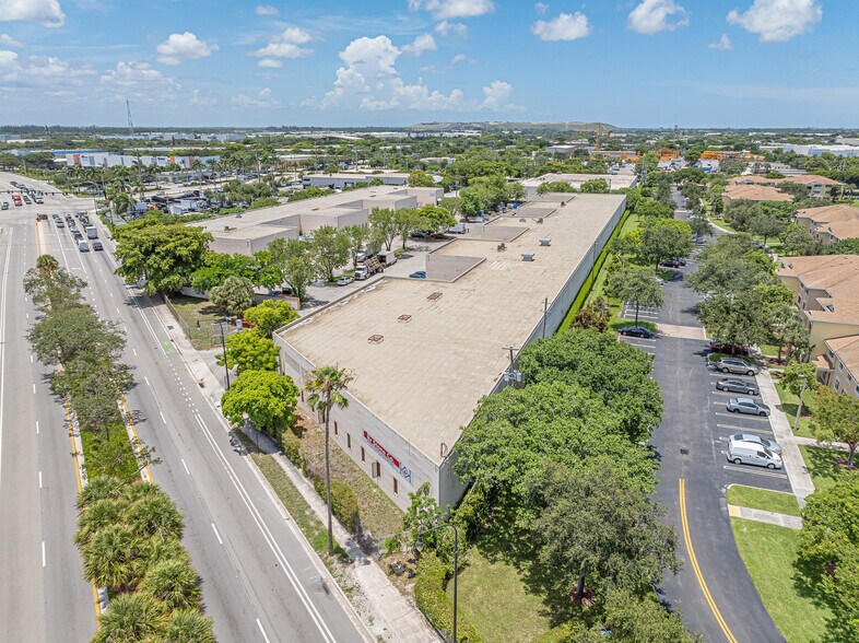 More Photos Of 1959 Dr Martin Luther King Jr Blvd, Pompano Beach Warehouse For Lease