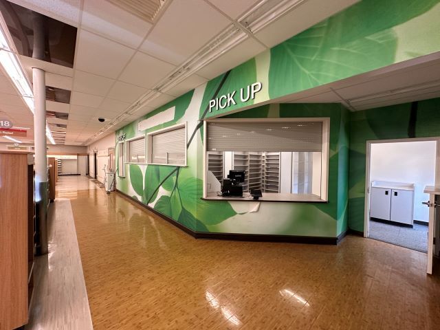 More Photos Of 425 N 5th St, Roscommon Freestanding For Lease