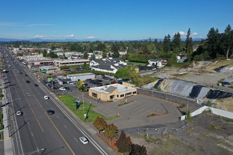 More Photos Of 6829 NE Highway 99, Vancouver Fast Food For Sale