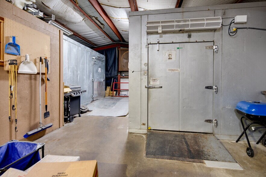 More Photos Of 2606 S Texas Ave, Bryan Restaurant For Sale