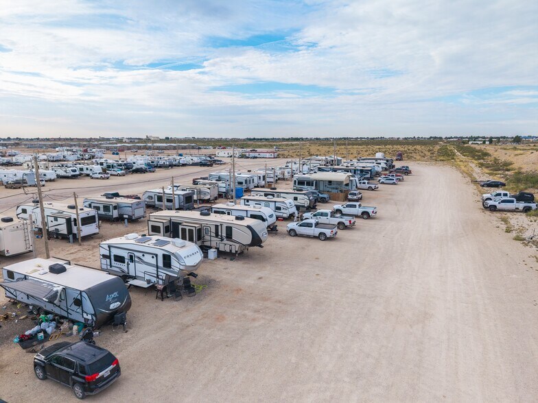 More Photos Of 1211 W Rose St, Carlsbad Specialty For Sale