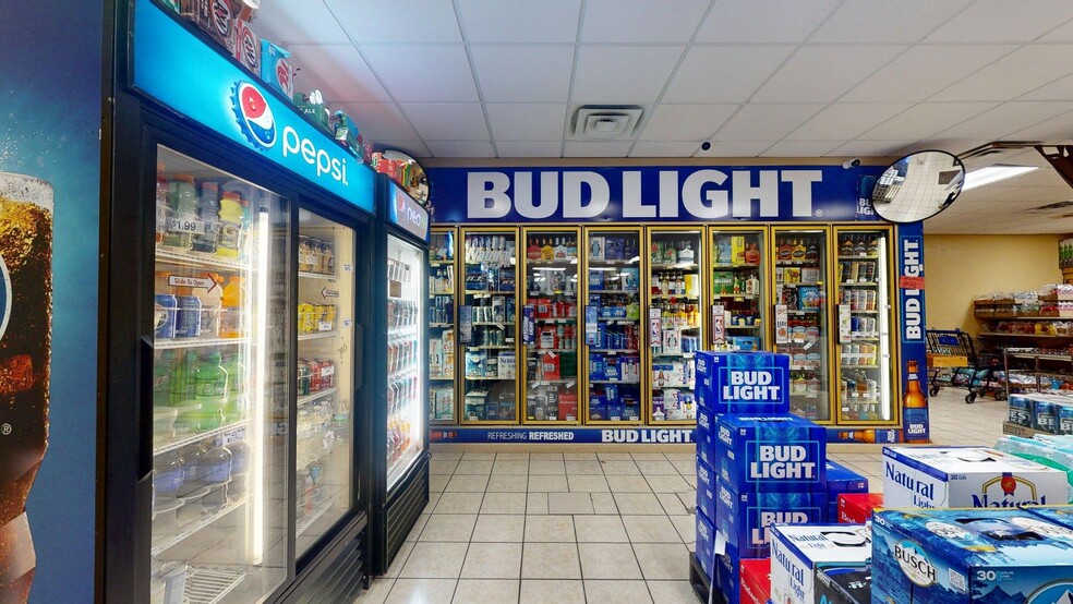 More Photos Of 2410 N State Line Ave, Texarkana Specialty For Sale