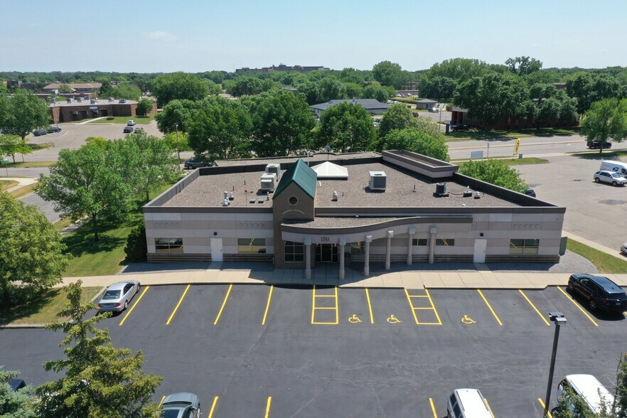 More Photos Of 1511 Northway Dr, Saint Cloud Medical For Sale