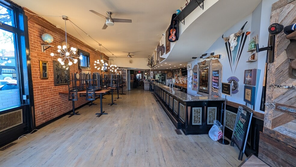 More Photos Of 2401 W Main St, Richmond Storefront Retail Office For Lease