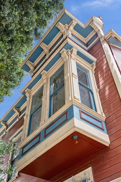 More Photos Of 19 Danvers St, San Francisco Apartments For Sale