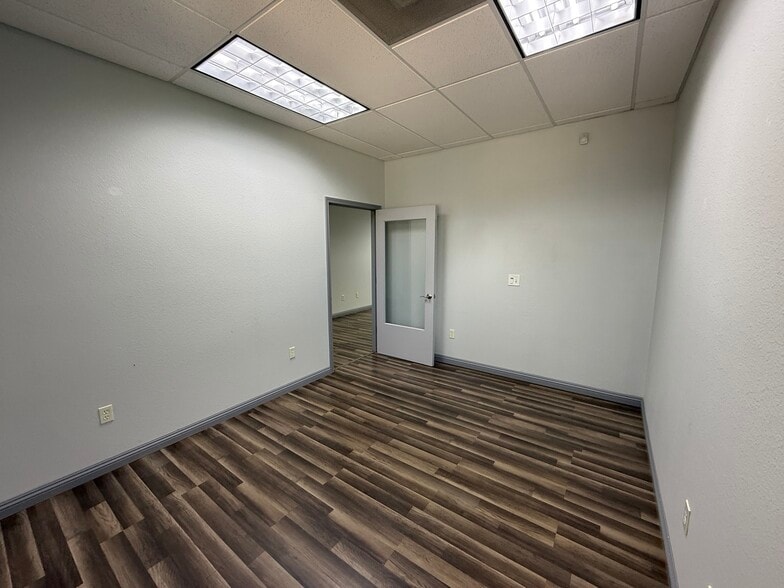 More Photos Of 1415 Victor Ave, Redding Office For Lease
