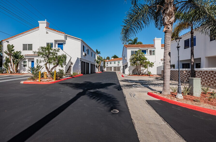 More Photos Of 185 Saxony Rd, Encinitas Apartments For Sale