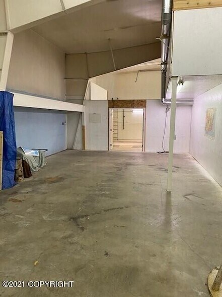 More Photos Of 36142 Pine St, Soldotna Light Manufacturing For Sale