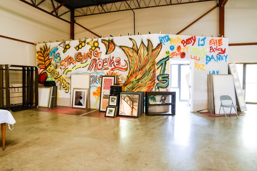 More Photos Of 8741 Ashwood Dr, Capitol Heights Warehouse For Lease