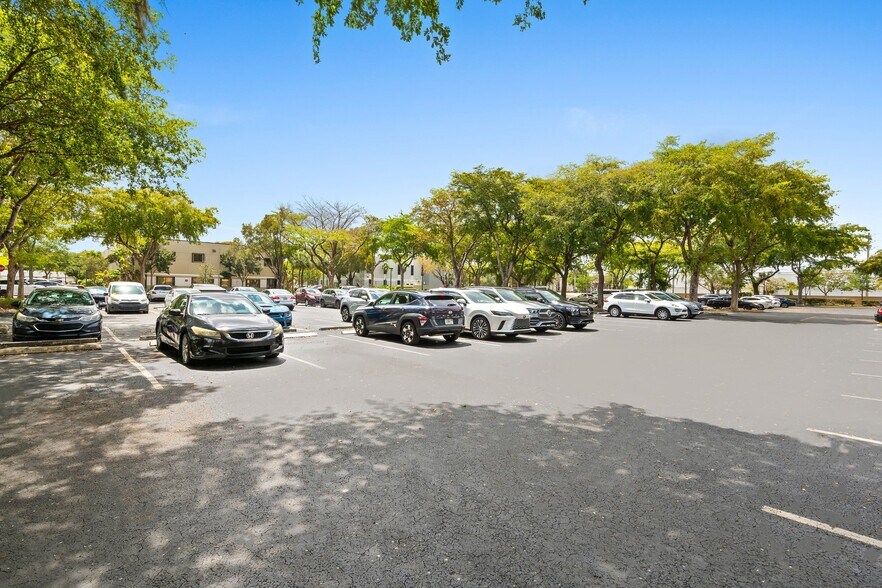 More Photos Of 4800 N State Road 7, Fort Lauderdale Medical For Lease