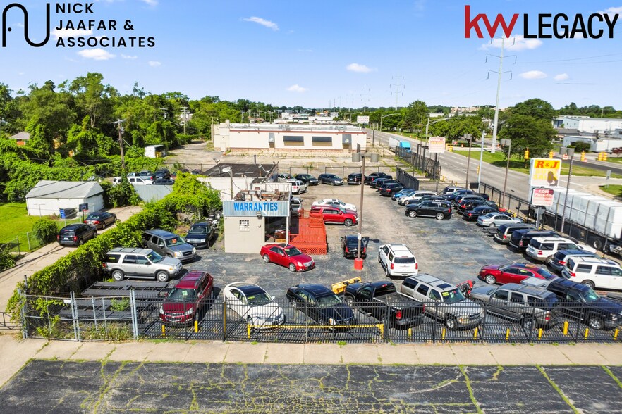 More Photos Of 21101 W 8 Mile Rd, Detroit Auto Dealership For Sale