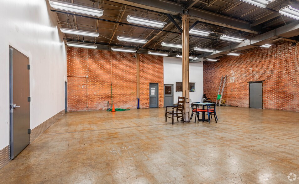 More Photos Of 200 Kelsey Ave, Ewing Warehouse For Lease