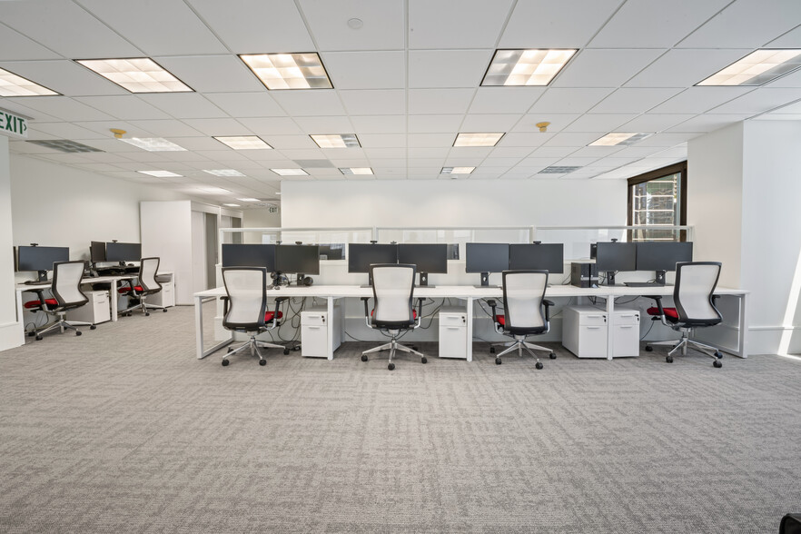 More Photos Of 1200 Brickell Ave, Miami Office For Sale