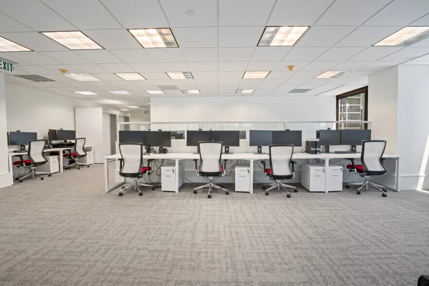 More Photos Of 1200 Brickell Ave, Miami Office For Sale