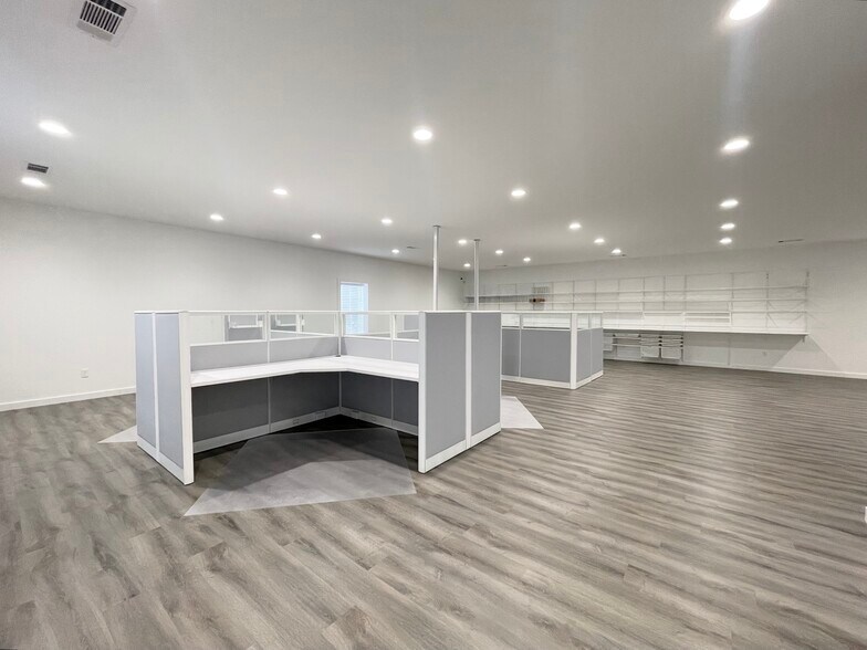 More Photos Of 55 Linker Mountain Rd, Dover Light Manufacturing For Sale