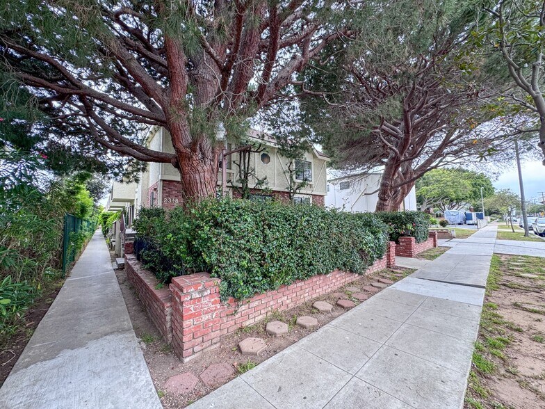 More Photos Of 2318 16th St, Santa Monica Apartments For Sale
