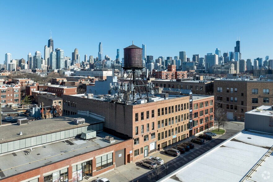 More Photos Of 1415 N Dayton St, Chicago Loft Creative Space For Lease