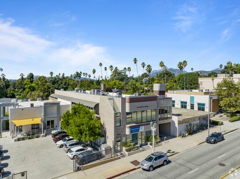 More Photos Of 1575 N Lake Ave, Pasadena Medical For Lease
