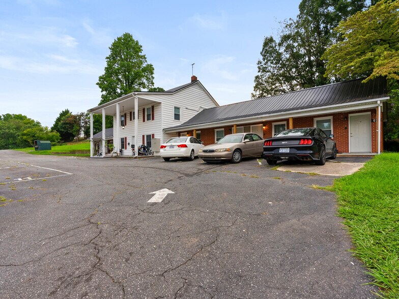 More Photos Of 671 E Court St, Marion Multifamily For Sale