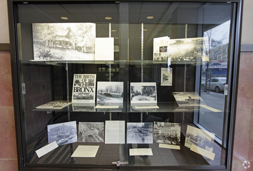 More Photos Of 141-153 E Fordham, Bronx Office For Lease