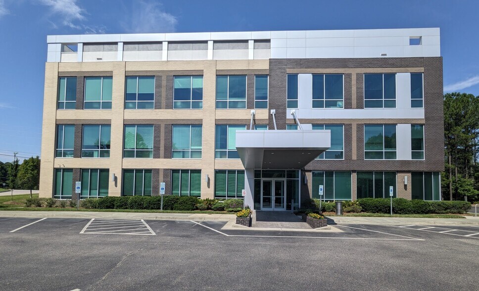 More Photos Of 101 Lattner Ct, Morrisville Medical For Lease