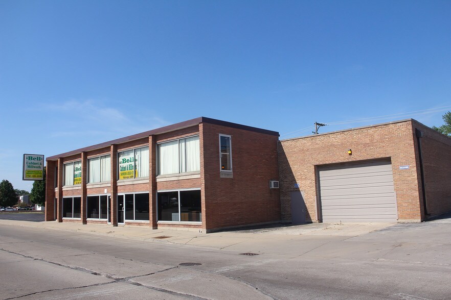 More Photos Of 9340 S Kedzie Ave, Evergreen Park Warehouse For Sale
